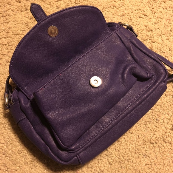 NWOT Purple Crossbody Bag - Picture 5 of 8
